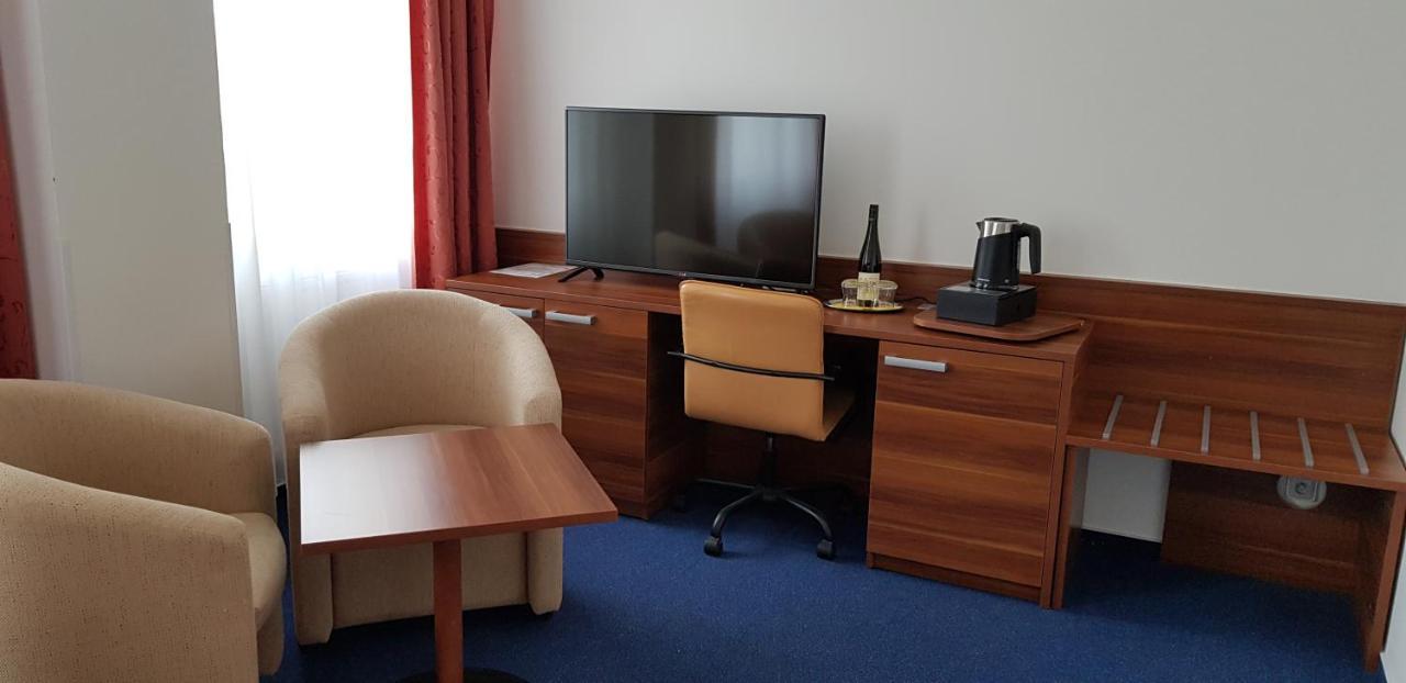 Wellness & Spa Lipno - Frymburk C410 エクステリア 写真