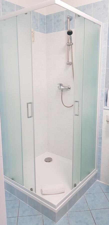 Wellness & Spa Lipno - Frymburk C410 エクステリア 写真