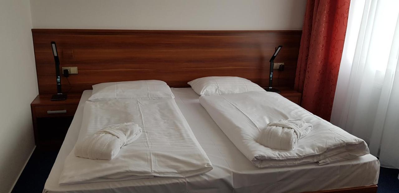 Wellness & Spa Lipno - Frymburk C410 エクステリア 写真