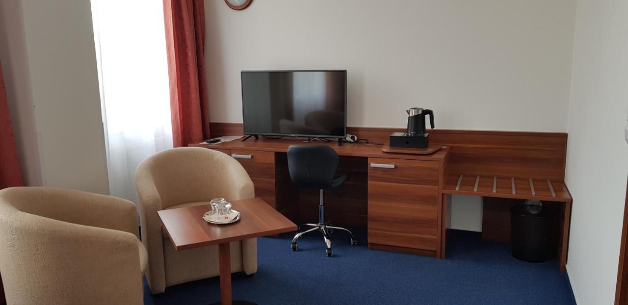 Wellness & Spa Lipno - Frymburk C410 エクステリア 写真