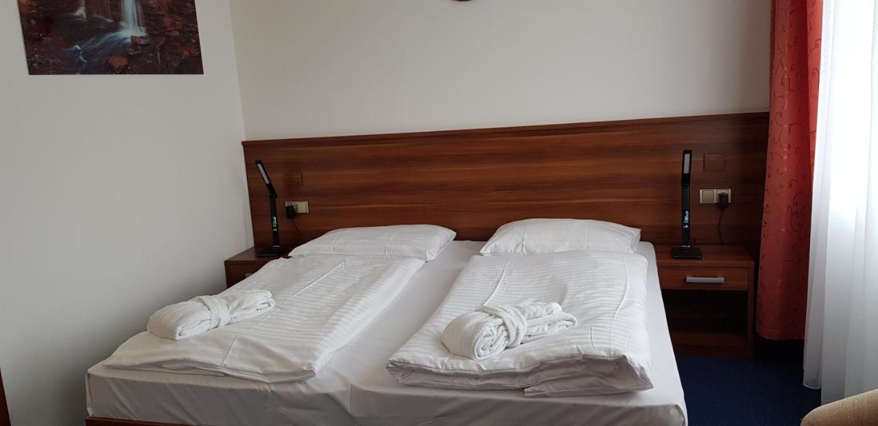 Wellness & Spa Lipno - Frymburk C410 エクステリア 写真