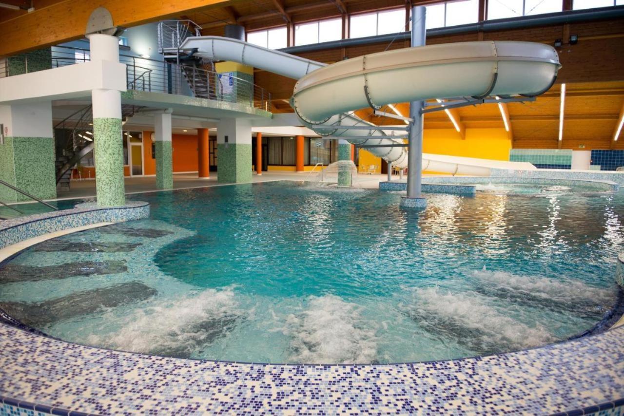 Wellness & Spa Lipno - Frymburk C410 エクステリア 写真